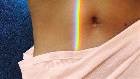 Belly Button Discharge: Symptoms, Causes, Treatment